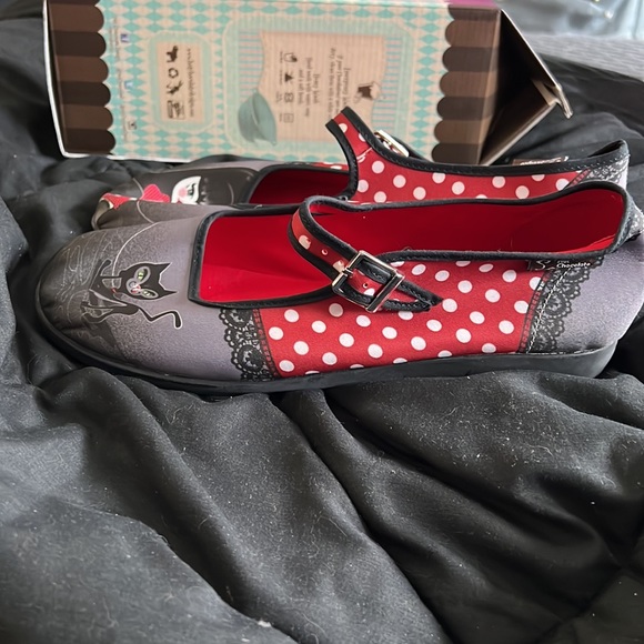 Hot Chocolate Designs Chocolatica Mary Janes: Petunia - Picture 4 of 12